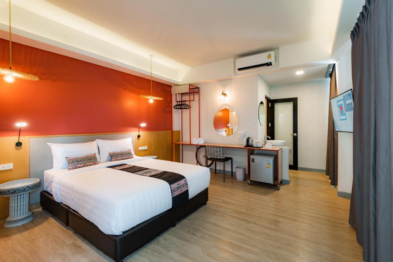Luck Thai Hotel Chiang Mai Exteriör bild