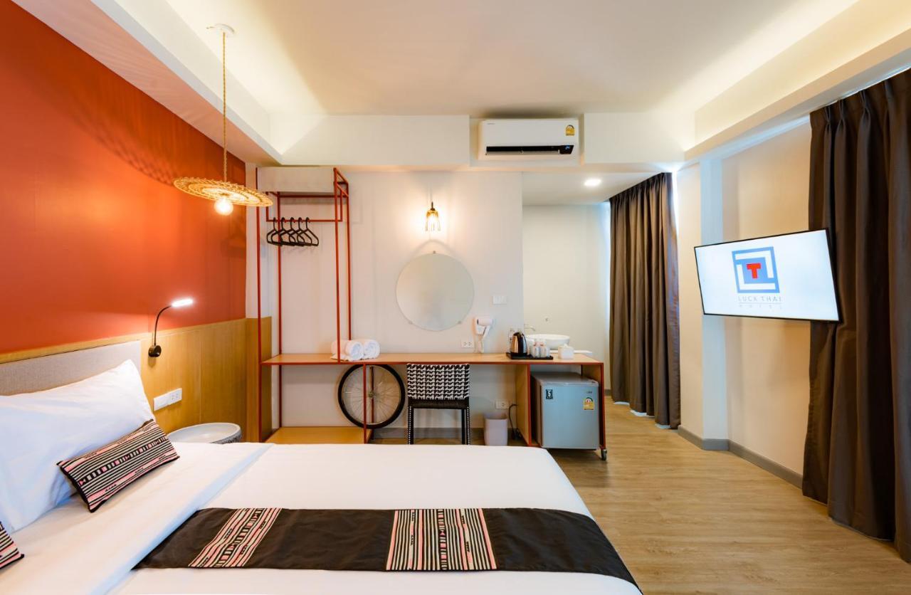 Luck Thai Hotel Chiang Mai Exteriör bild